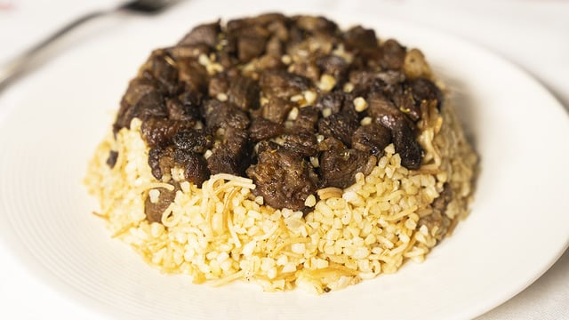 Bayram Sofralarına: Kavurmalı Bulgur Pilavı