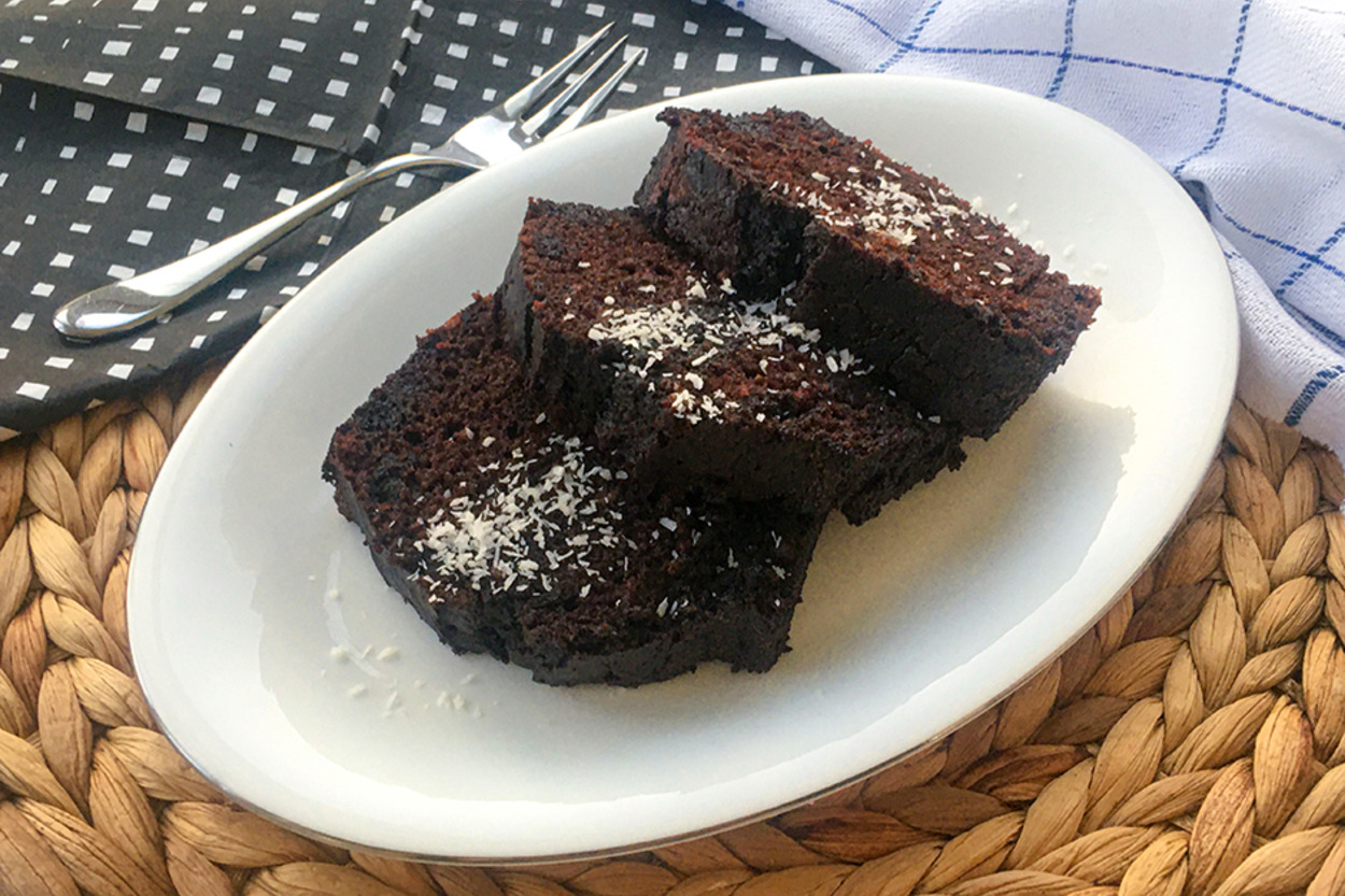 Sürekli Yapasın Gelir: Kakaolu Islak Baton Kek