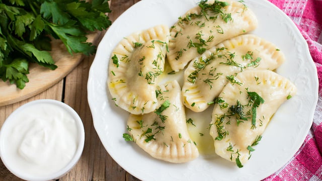 Mantının Uzaktan Akrabası: Pierogi
