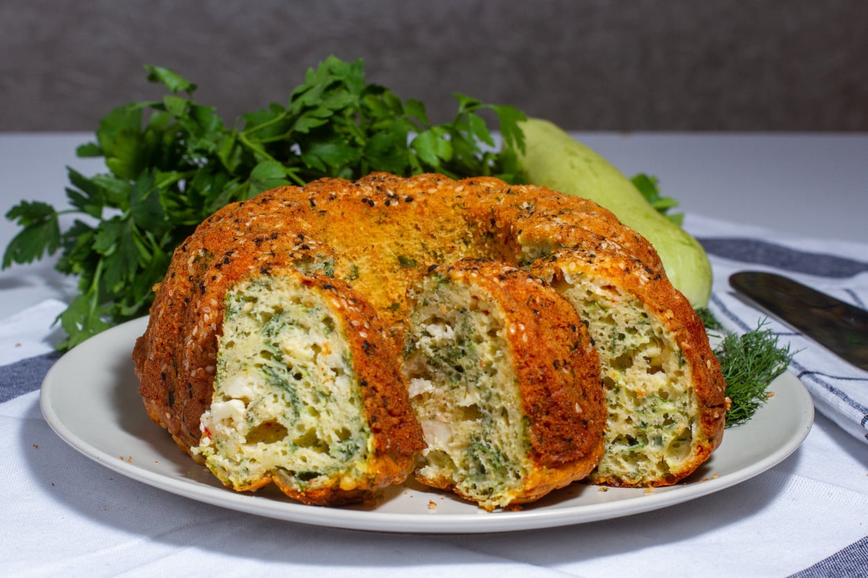 Sadece 10 Dakikada Fırında: Börek Tadında Kek