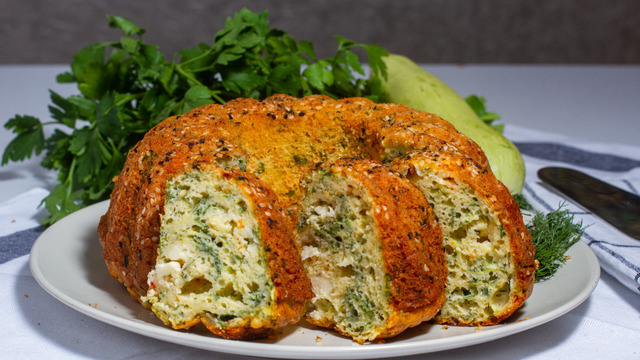 Sadece 10 Dakikada Fırında: Börek Tadında Kek
