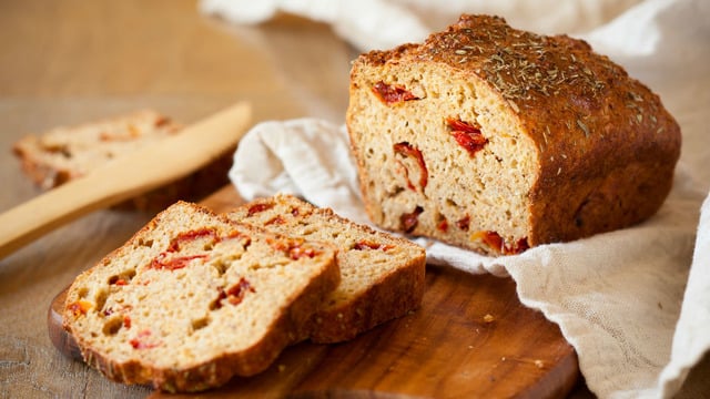 Yud'un Atölyesi'nden: Kurutulmuş Domatesli Ekmek