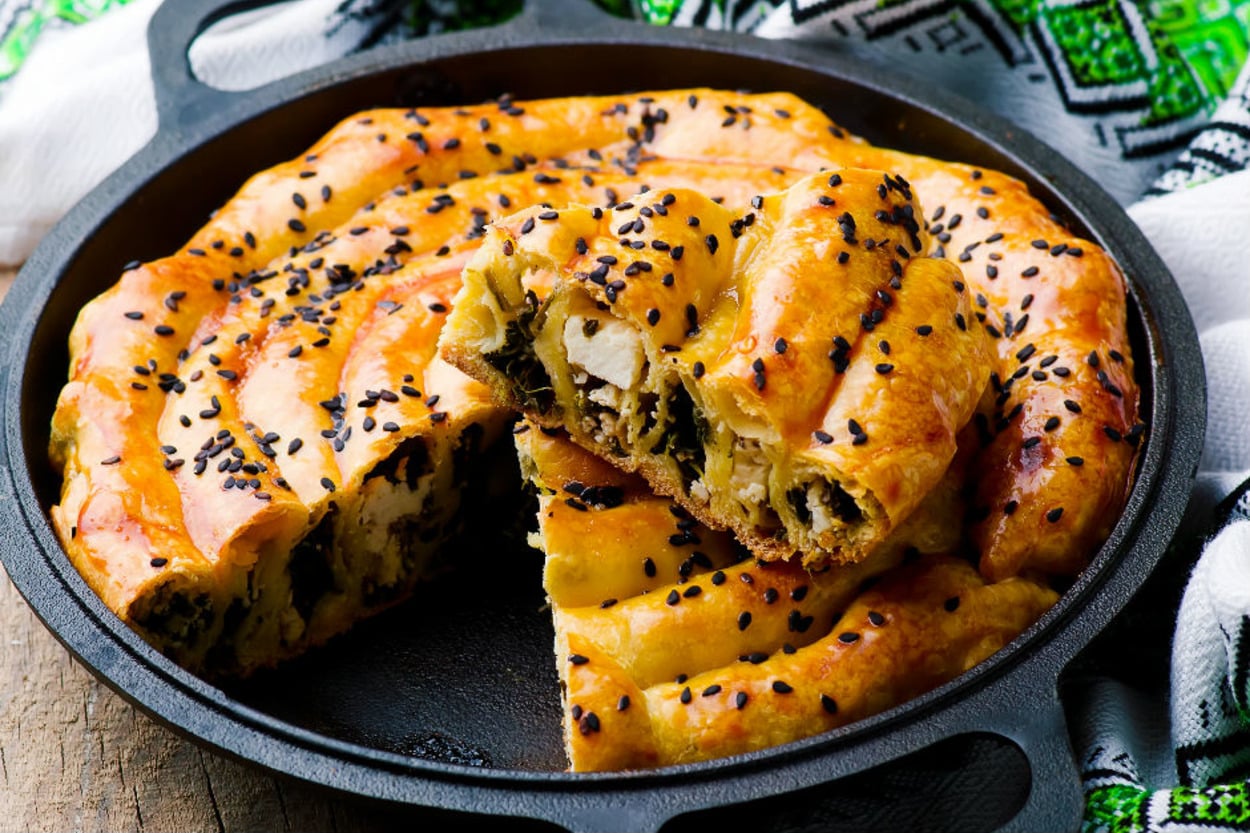 Lezzetinin Sırları Var: Ispanaklı Peynirli Börek
