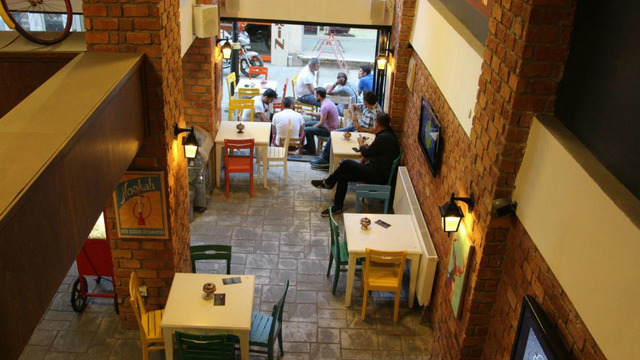 Sivas'ta Bilmeceyi Çözüp Doğru Tuğlayı Kırana 11 Bin Lira Ödül Verecek Kafe