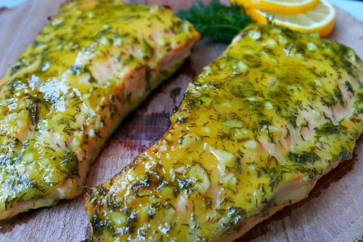 Ballı Bonusu da Var: Hardal Soslu Fırın Somon