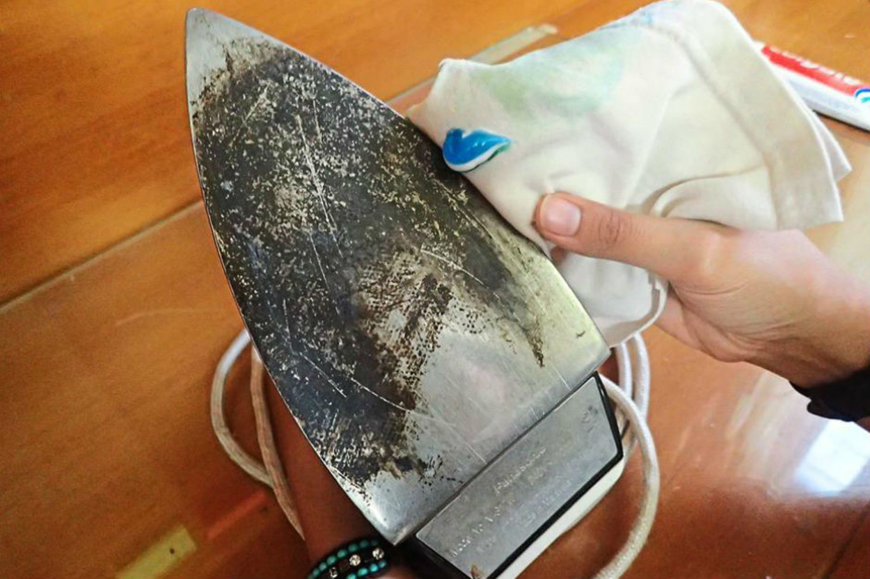 Diş Macununun Temizlikte Aslında En Büyük Yardımcınız Olduğunun 14 Kanıtı