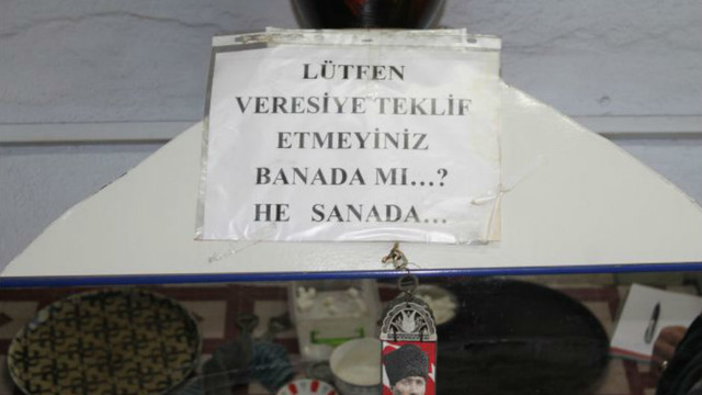 Veresiye Vermemek İçin Her Yolu Deneyen Esnaftan 13 Enteresan Yazı