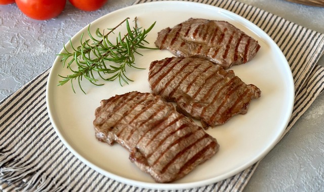 Protein Deposu: Tavada Izgara Et