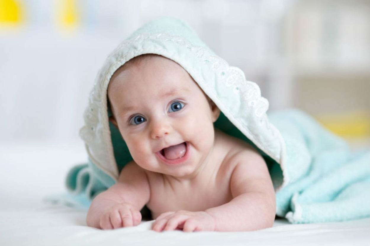 Miniğiniz Büyürken: 2 Aylık Bebek Gelişimi