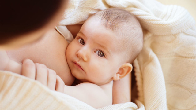 Miniğiniz Büyürken: 3 Aylık Bebek Gelişimi
