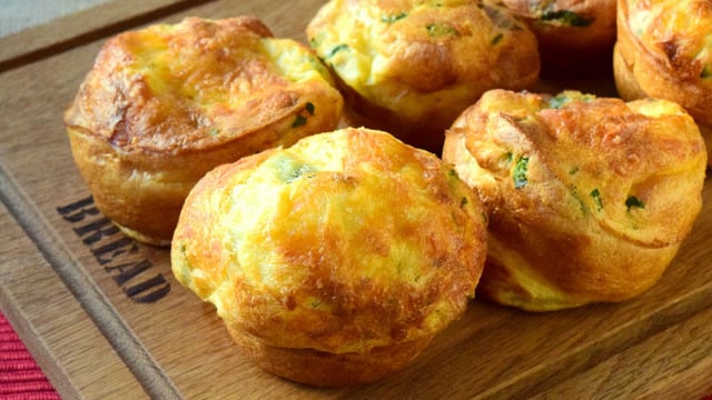 Kahvaltılar Şenlendi: Peynirli Maydanozlu Popover