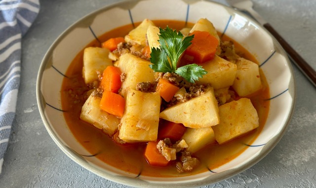 Bir de Böyle Deneyin: Kıymalı Kereviz Yemeği