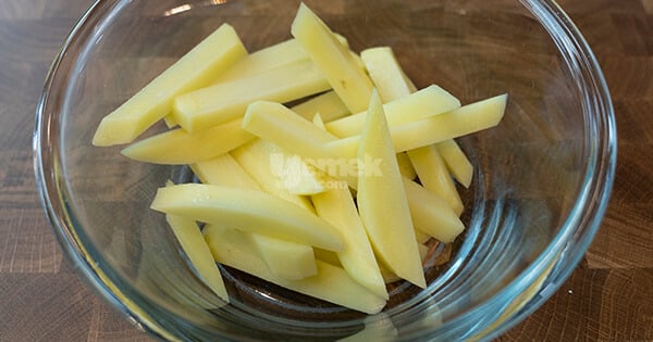kajun-baharatli-patates-kizartmasi-asama1