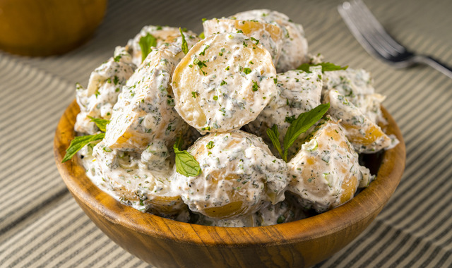 Pratik Lezzet: Haydarili Patates Salatası