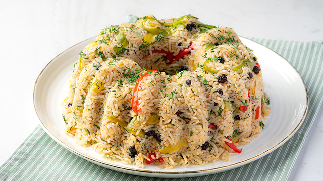 Rengarenk: Kek Kalıbında Pirinç Salatası