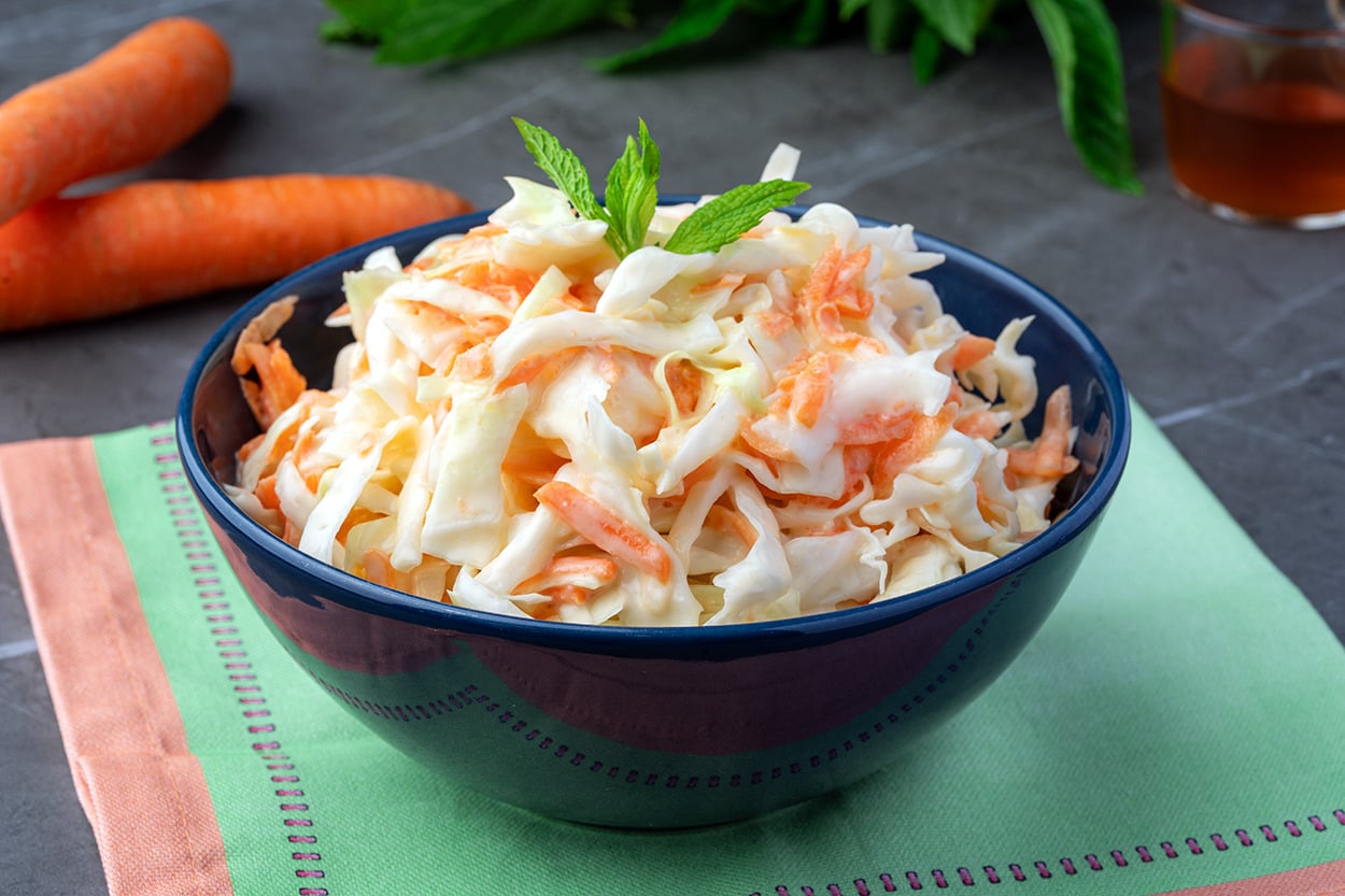 Evde de Yapılır: Coleslaw (Lahana Salatası) Tarifi