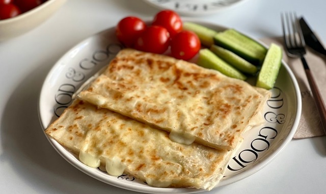 Hazır Yufkadan: Kaşarlı Gözleme