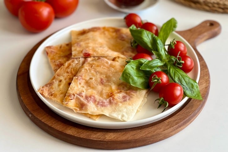 Domatesli Peynirli Gözleme Tarifi