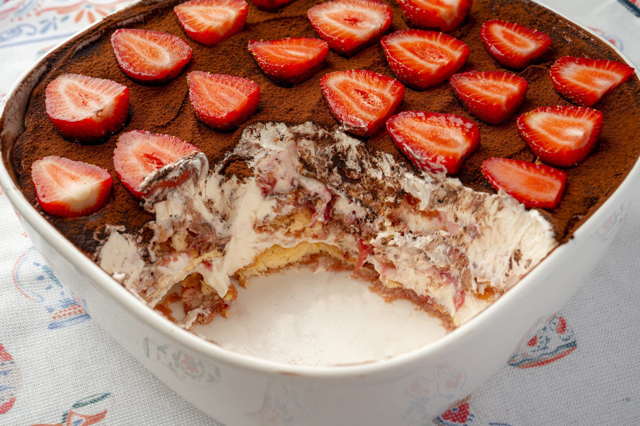 Mis Kokulu: Çilekli Tiramisu