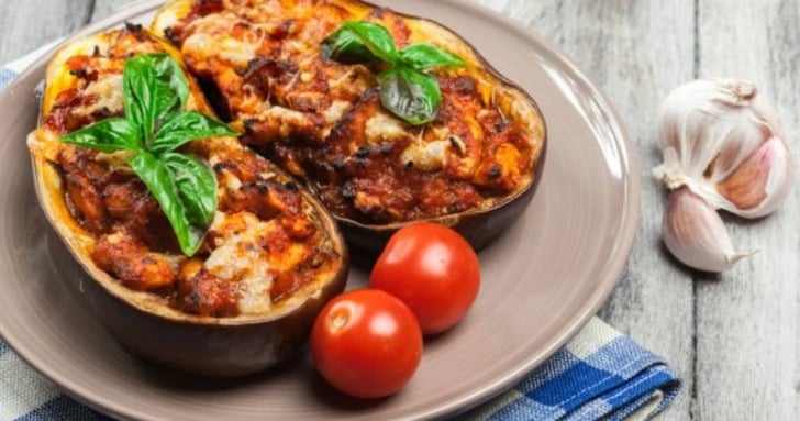 Mantarlı Tavuklu Karnıyarık Tarifi