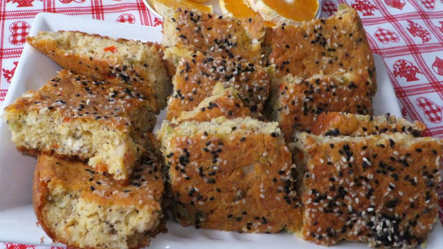 Hem de Mısır Unlu: Peynirli & Pırasalı Kek