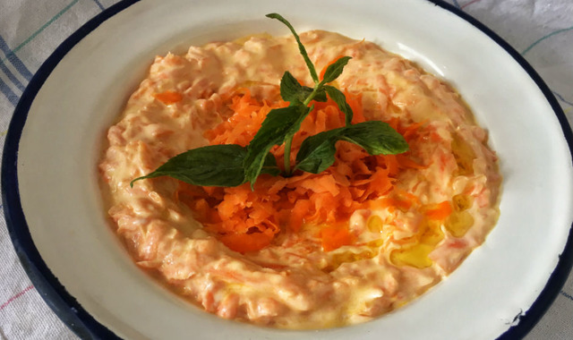 Yedikçe Yediren Hafif Lezzet: Havuç Salatası