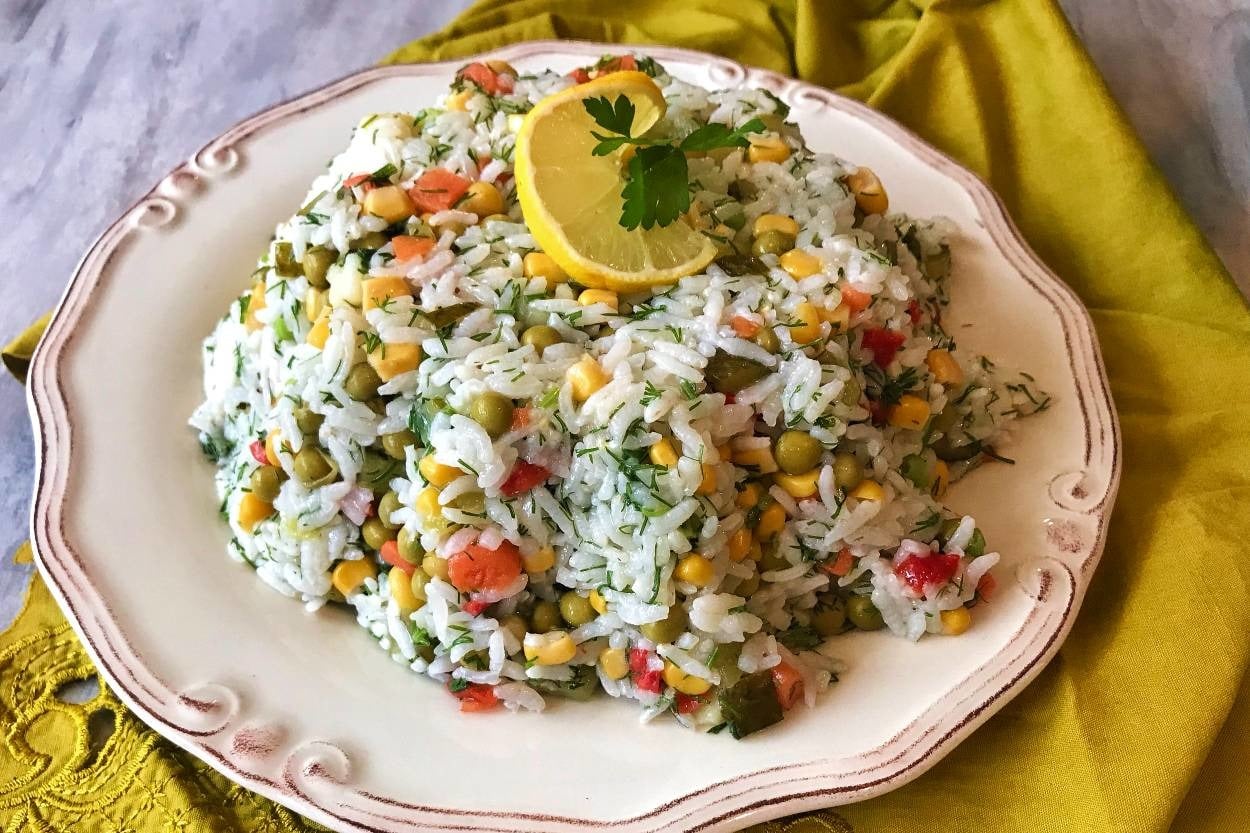 Pilava Alternatif: Pirinç Salatası