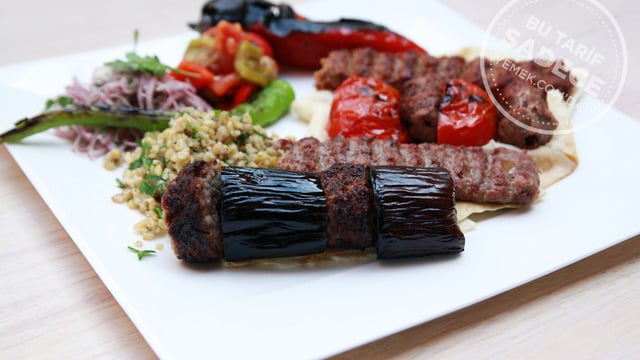 Surplus Restoran'dan: Karışık Kebap