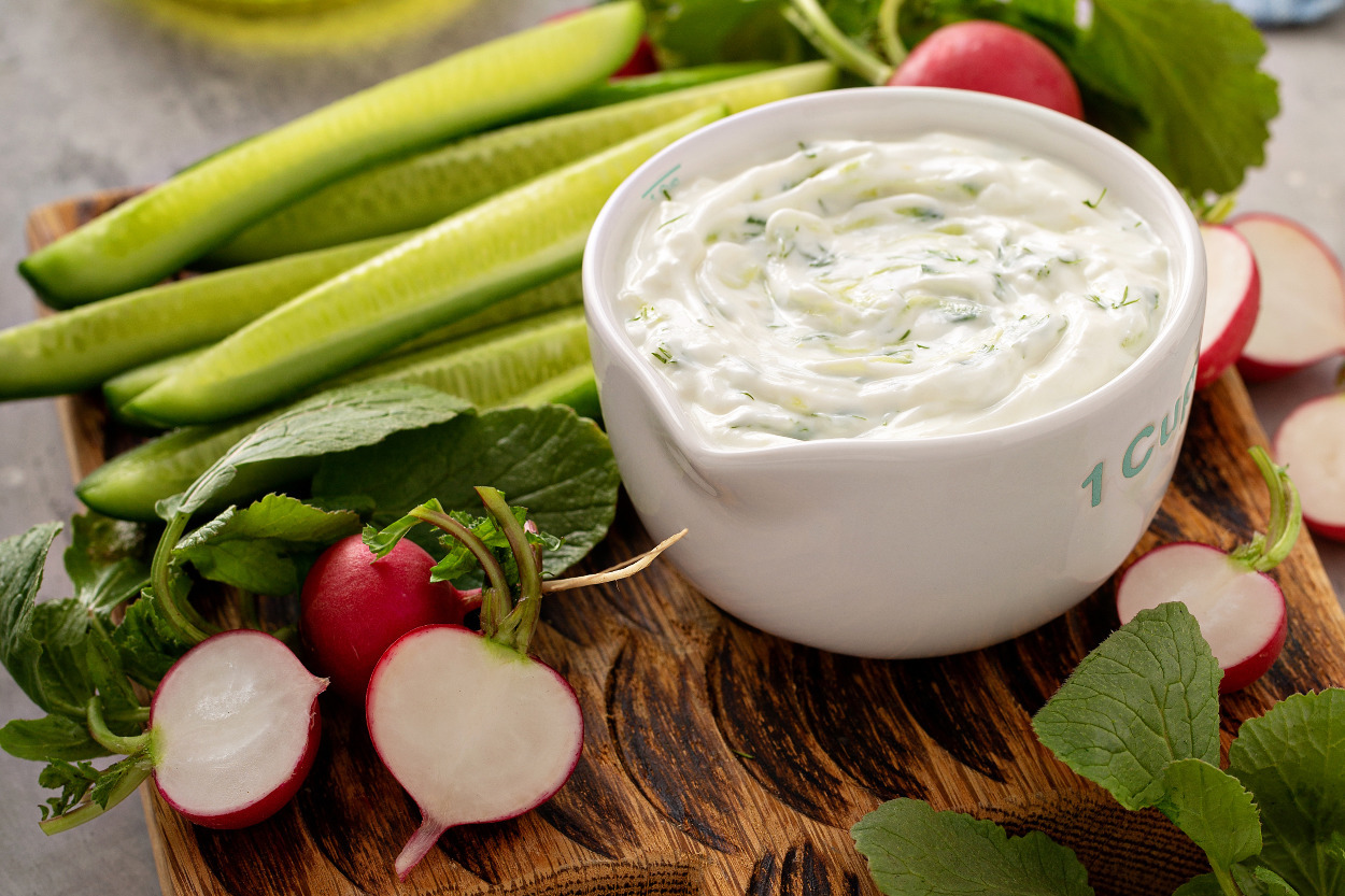 Türkü Bardan Kurtarıldı: Soslu Salatalık