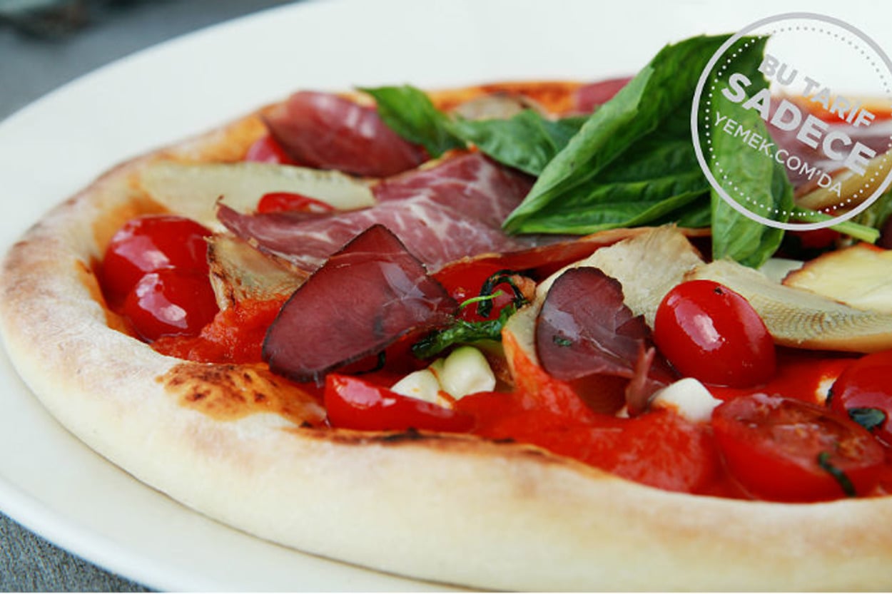 Tuti Restaurant’tan: Füme Pizza