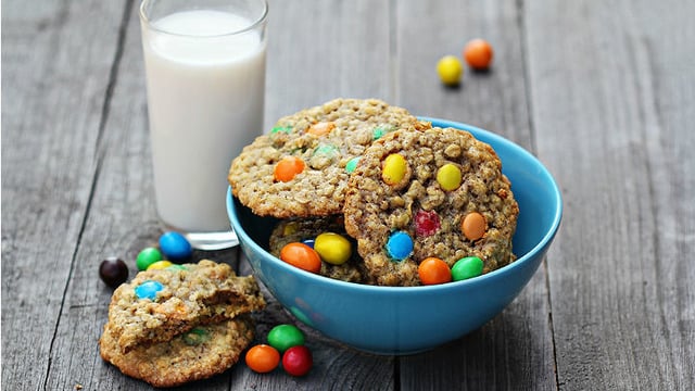 Okul Sonrası: Yulaflı M&M’s Kurabiye