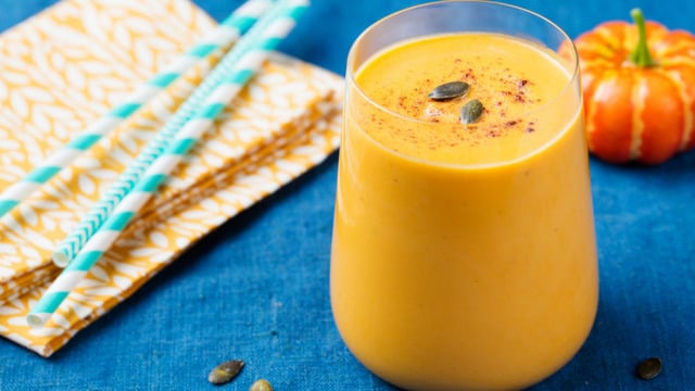 Tatlı Niyetine: Bal Kabaklı, Baharatlı Smoothie
