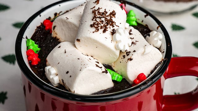 15 Dakikada Hazır: Marshmallow'lu Sıcak Çikolata