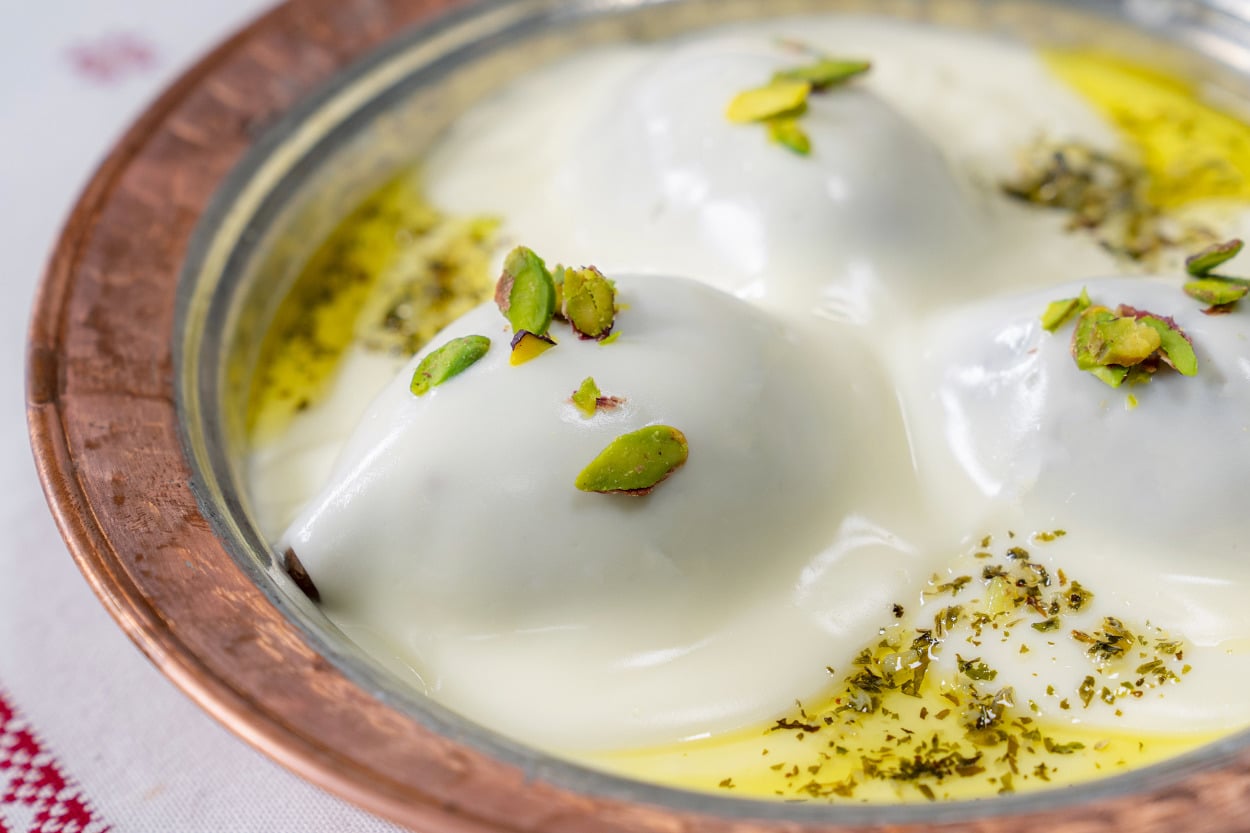Onun Adı Kibbeh Labanieh: Yoğurtlu İçli Köfte