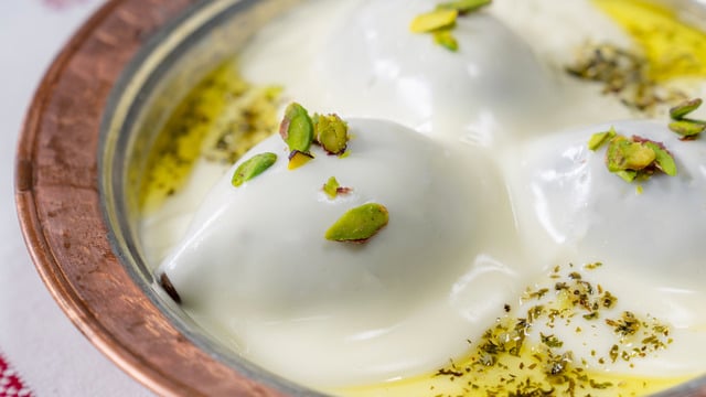Onun Adı Kibbeh Labanieh: Yoğurtlu İçli Köfte