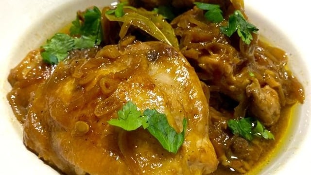Filipinler'den Geldi: Tavuk Adobo