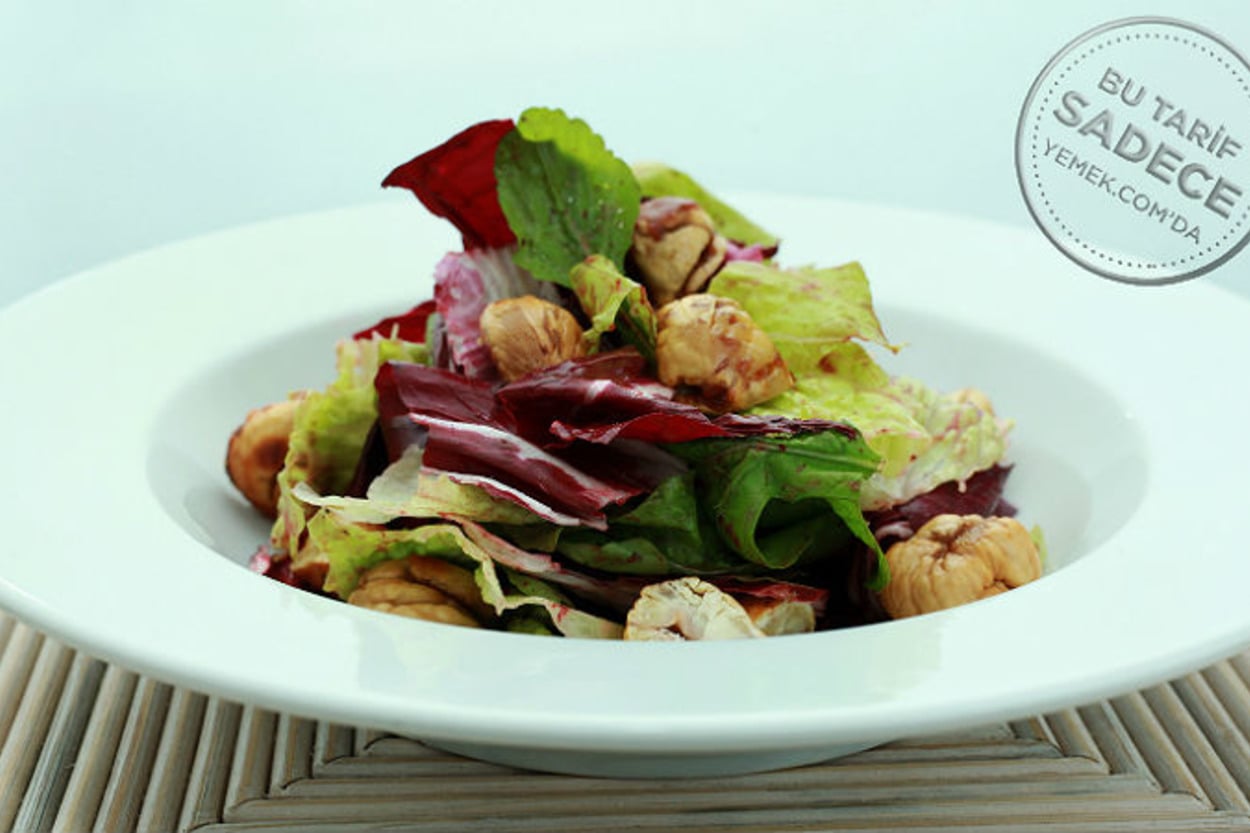 Doors Akademi'den: Karamelize Kestaneli, Böğürtlenli Vinaigrette Soslu Karışık Salata