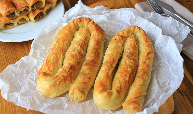 Pastane Usulü: Kıymalı Börek