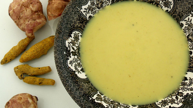 Yemekyolculuğu'ndan: Yer Elması Çorbası