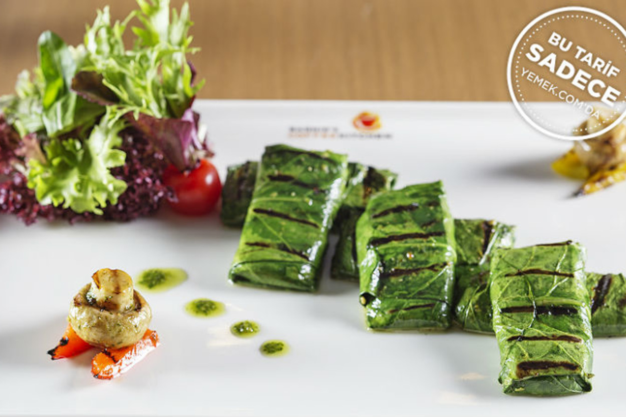 Barnie's Coffee Kitchen'dan: Pazı Yaprağına Sarılmış Izgara Hellim