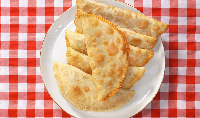 Muazzam Çıtırlık: Çibörek (Çiğ Börek)