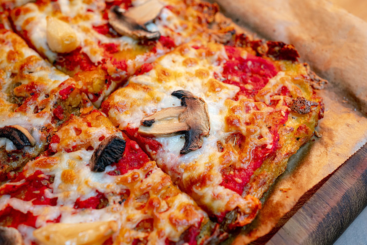 Hamur Yoğurmadan: Patates Tabanlı Pizza