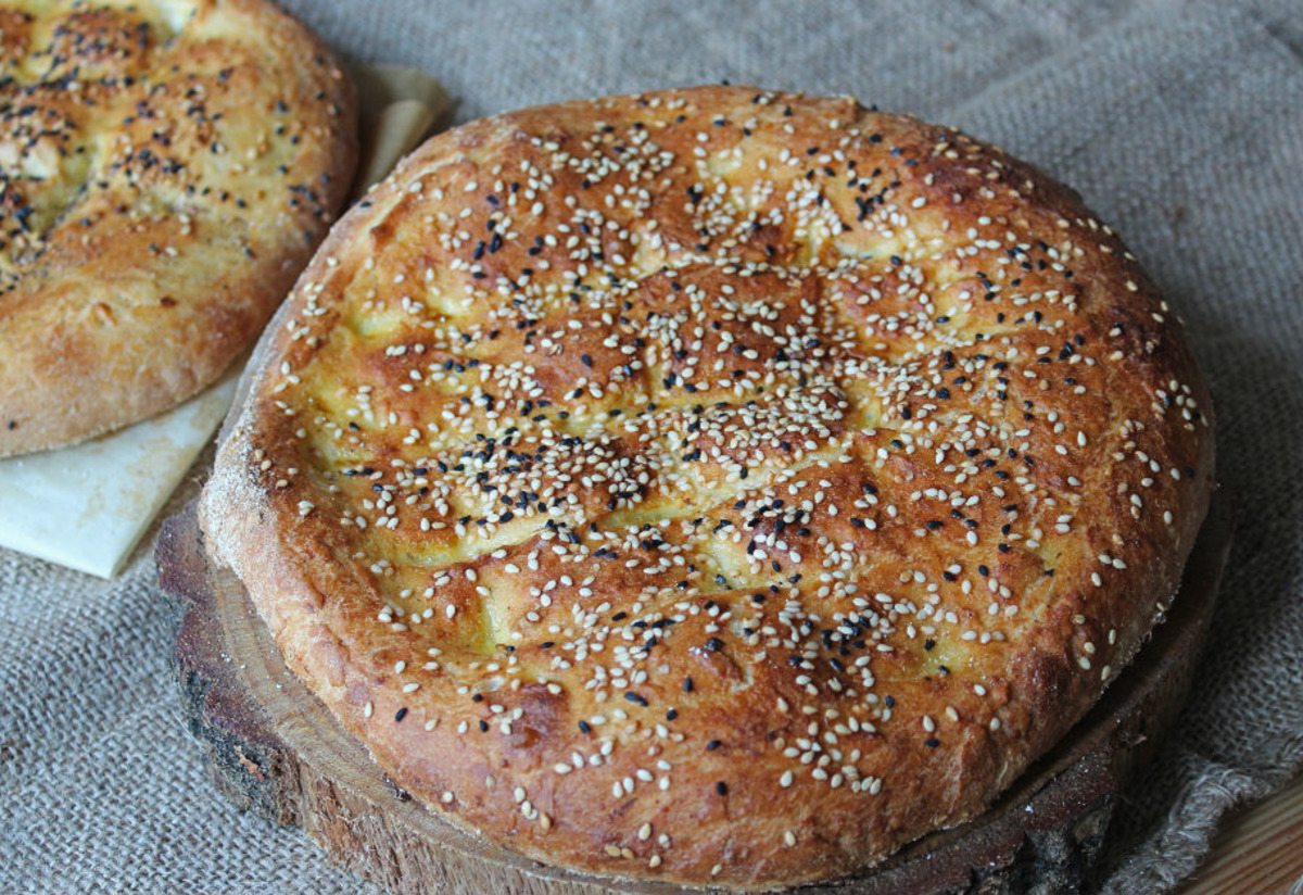 Tam Ölçülü: Evde Gerçek Ramazan Pidesi Tarifi