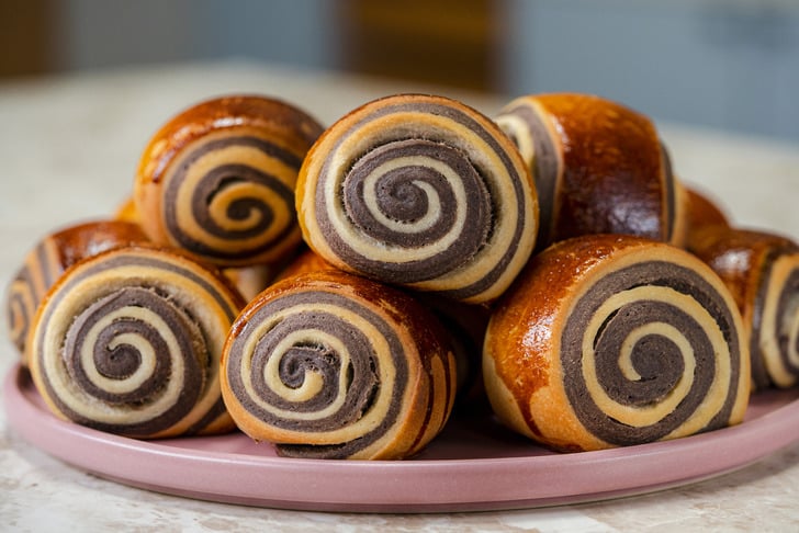 iki-renkli-pogaca-yemekcom