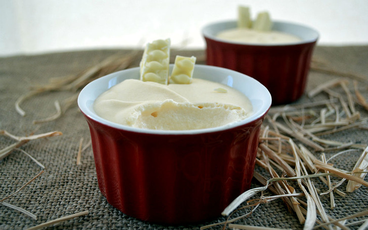 Beyaz Çikolatalı Mousse Tarifi
