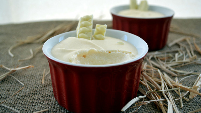 Yemekyolculuğu'ndan: Beyaz Çikolatalı Mousse