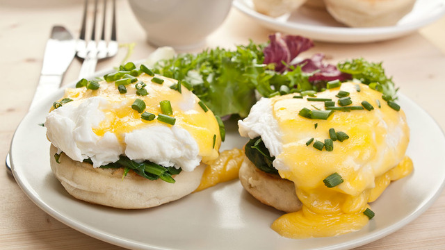 Yumurtaya Saygıdan: Eggs Florentine