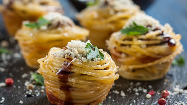 İçi Sürprizli: Muffin Makarna