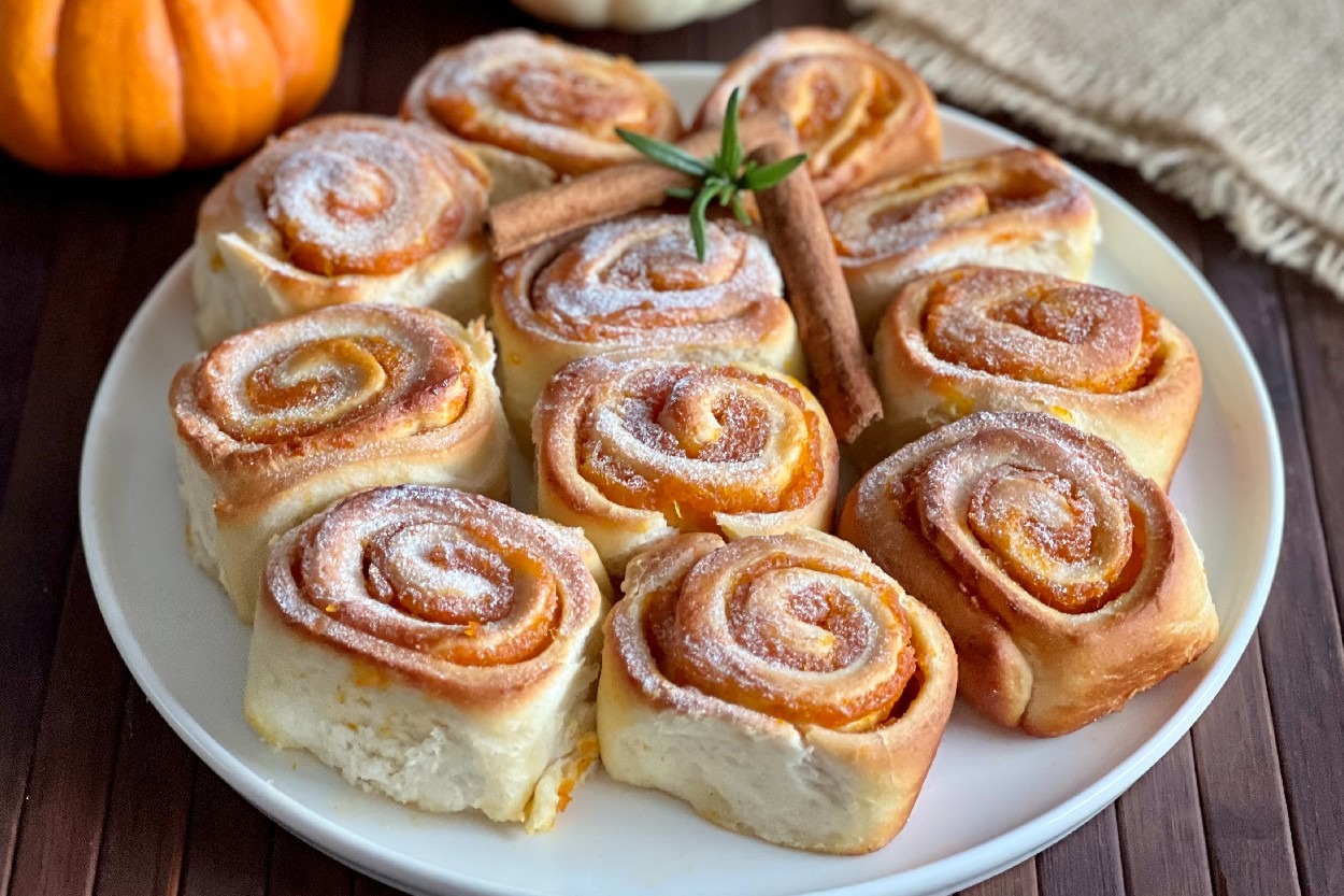 Tarçınlısıyla Yarışır: Bal Kabaklı Çörek