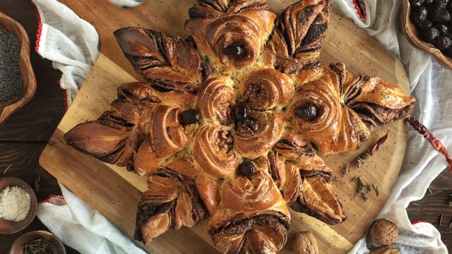 Yemeye Kıyamazsın: Zeytinli Ekmek